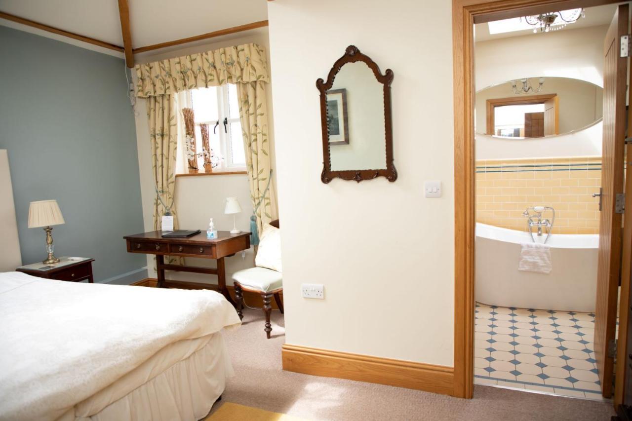 Mere Brook House * Wirral